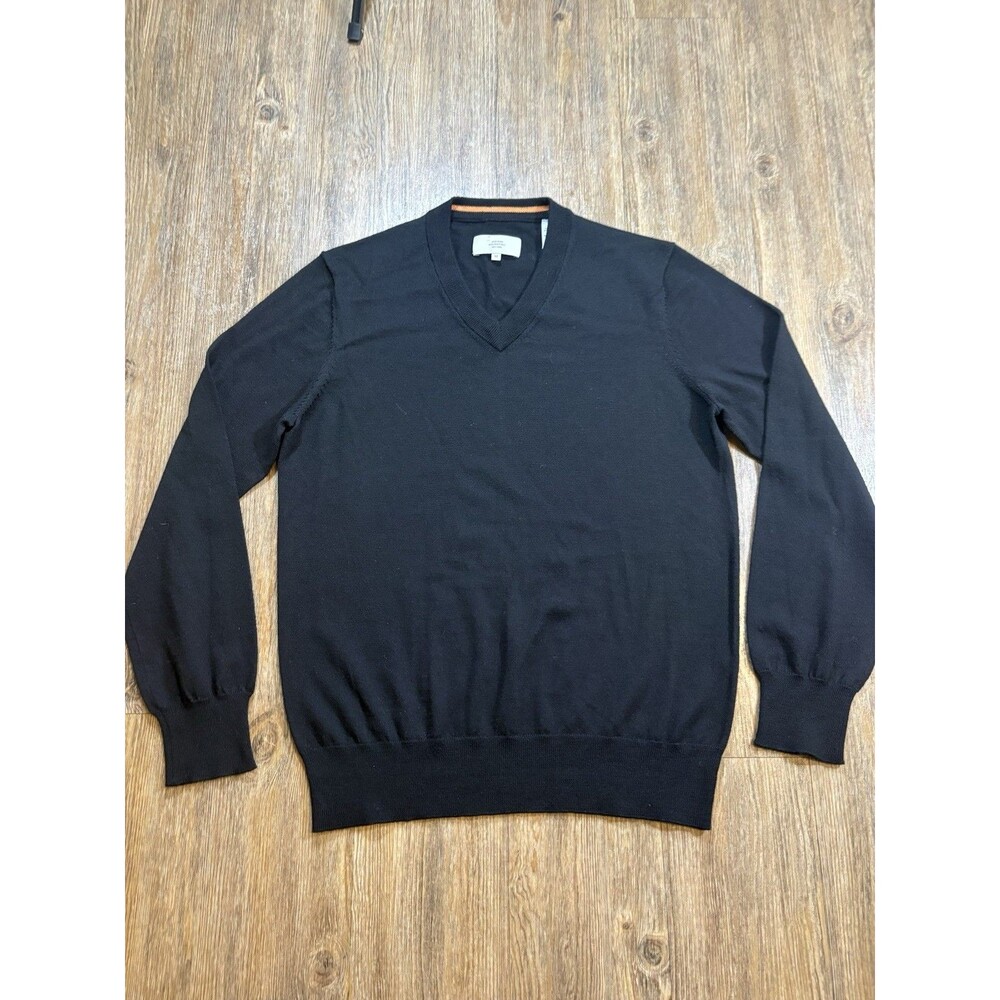 Jack Spade 100% Wool V-Neck Sweater in Black – Men’s Size M